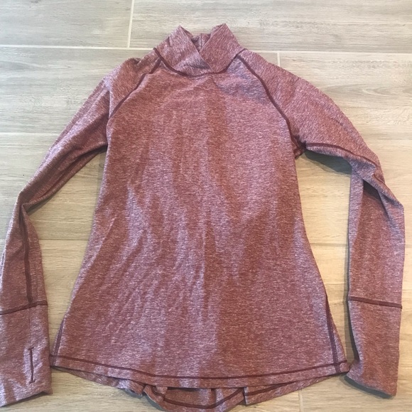 lululemon athletica Tops - Cute lulu top lululemon athletica Tops - Cute lulu top